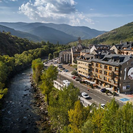 Hotel Restaurant Les Brases Sort Bagian luar foto