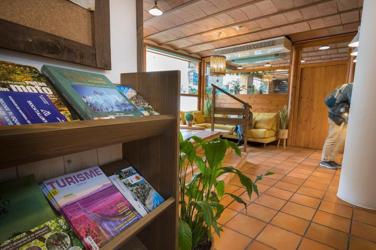 Hotel Restaurant Les Brases Sort Bagian luar foto